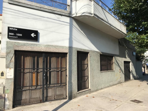 Bruix 4500. Casa 3 ambientes a refaccionar.