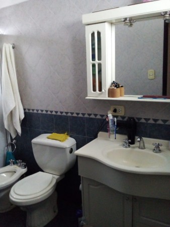 Tonelero 7100. Piso 3 ambientes.