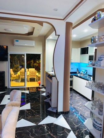 Caaguazú 7300. Chalet 4 ambientes.