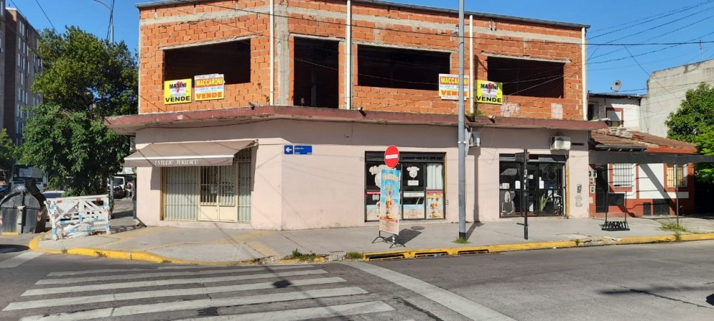 Castañares 4900. Locales.