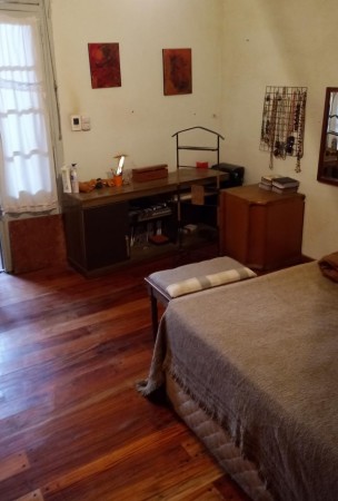 Zelada 6400. PH 4 ambientes con fondo libre.