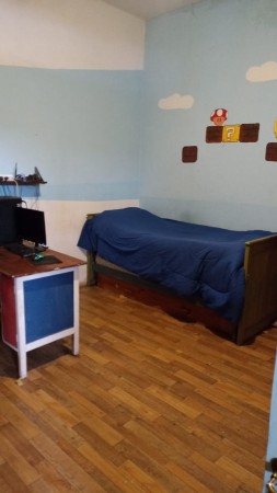 Zelada 6400. PH 4 ambientes con fondo libre.