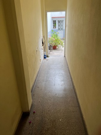 Pilar 600. Galpon losa + Depto 4 ambientes.