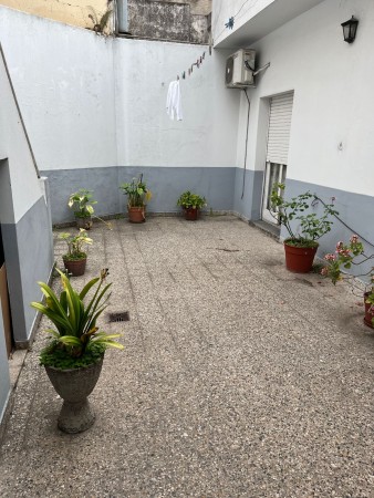 Pilar 600. Galpon losa + Depto 4 ambientes.