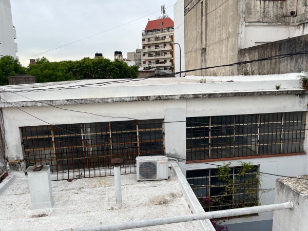 Pilar 600. Galpon losa + Depto 4 ambientes.