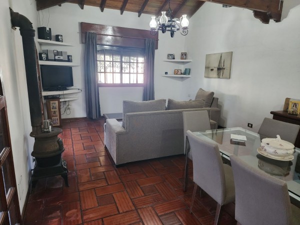 Jose de Paula y Rodriguez Alves 1000. Casa 3 ambientes.