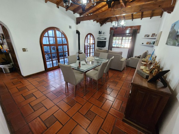 Jose de Paula y Rodriguez Alves 1000. Casa 3 ambientes.