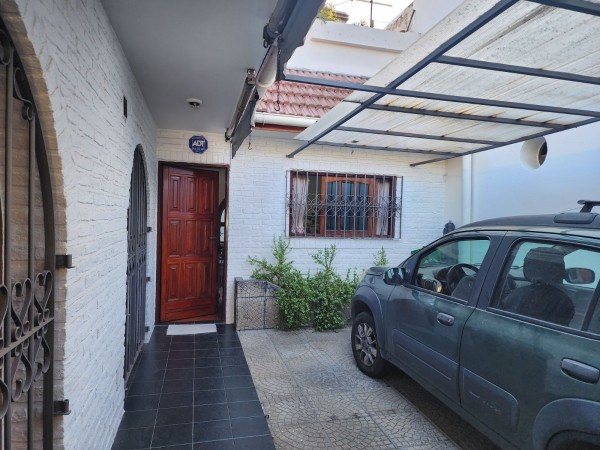 Jose de Paula y Rodriguez Alves 1000. Casa 3 ambientes.