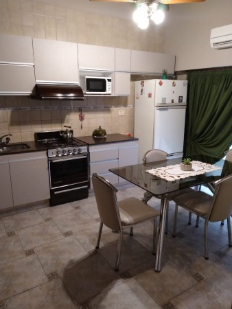 Pizarro 6100. Casa 4 ambientes. 