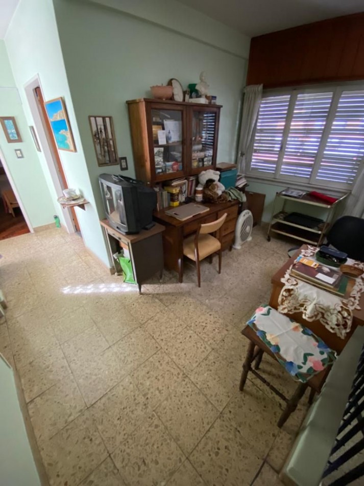 Tonelero 7400. Casa multifamiliar. 