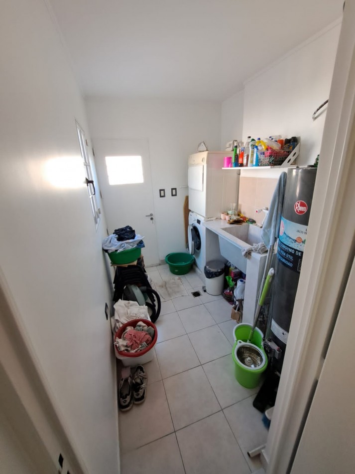 Tonelero 7400. Casa multifamiliar. 