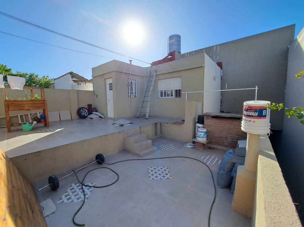 Tonelero 7400. Casa multifamiliar. 