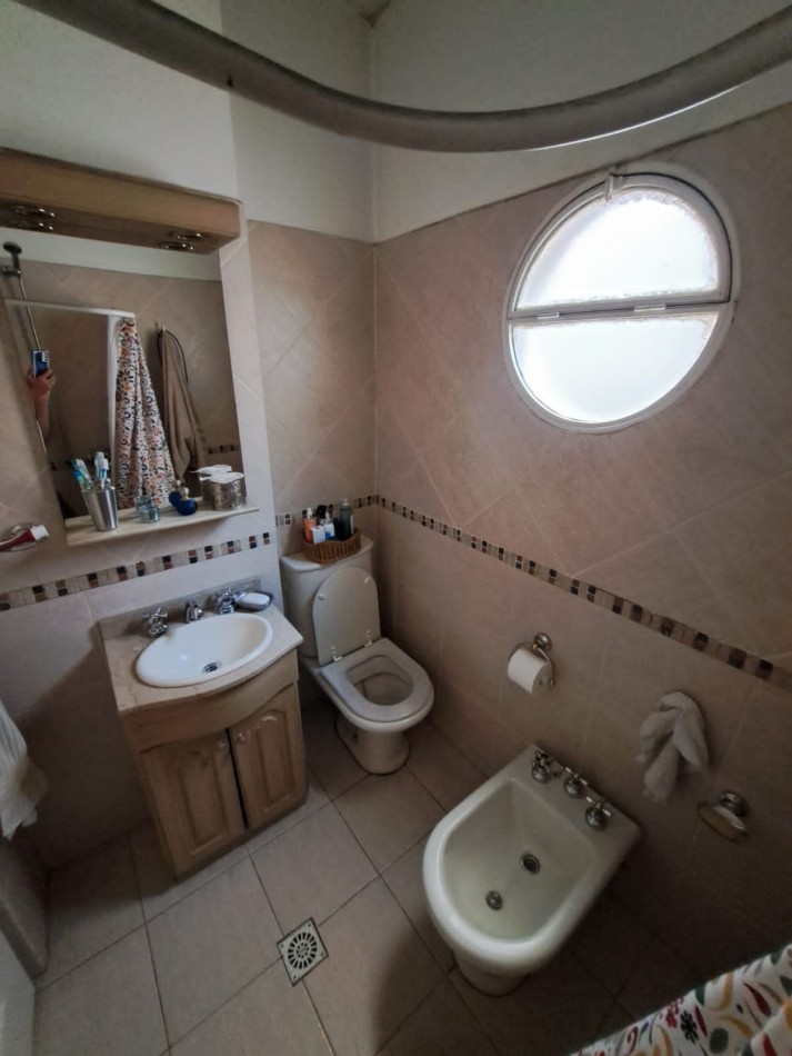 Tonelero 7400. Casa multifamiliar. 