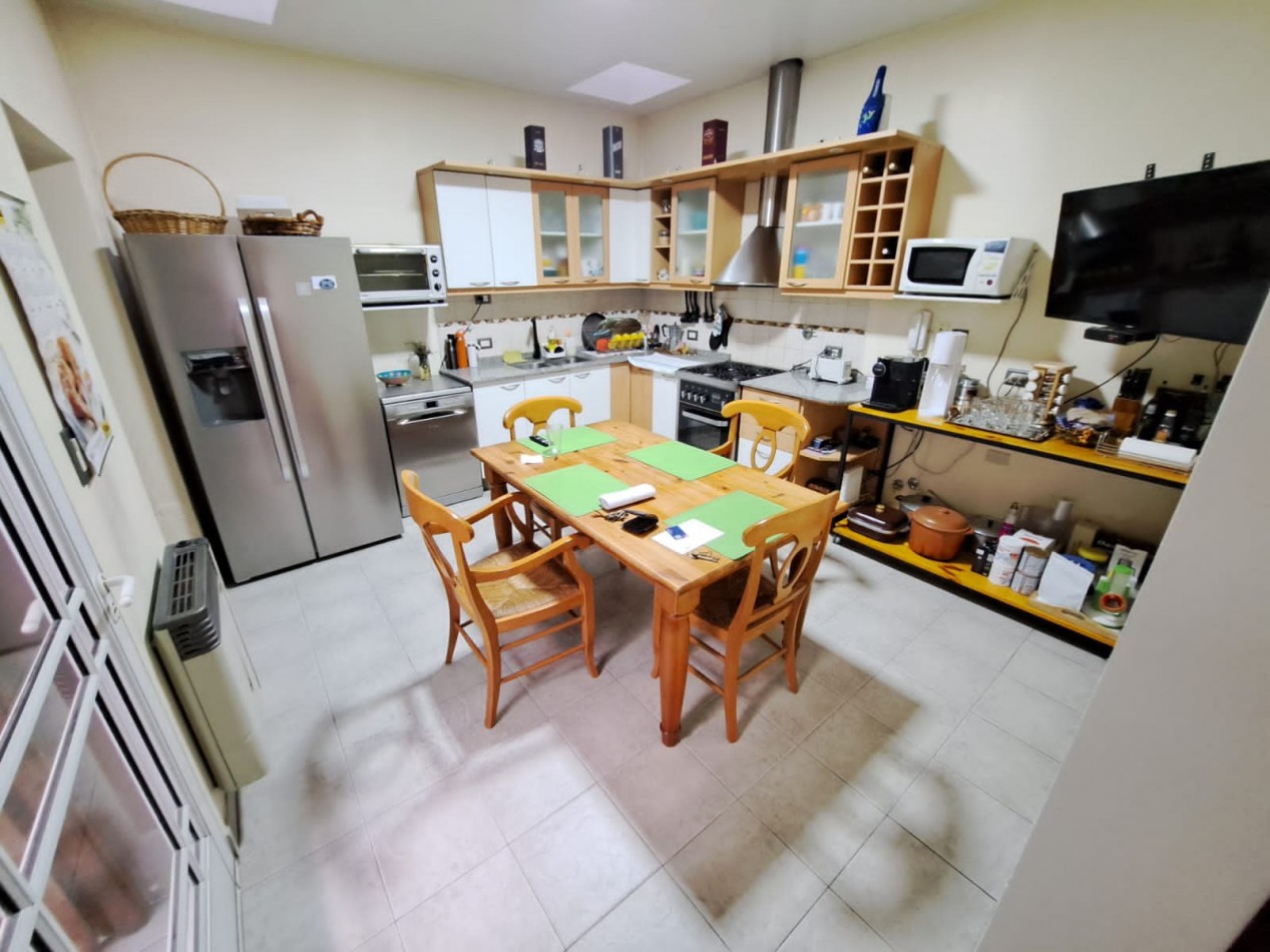 Tonelero 7400. Casa multifamiliar. 