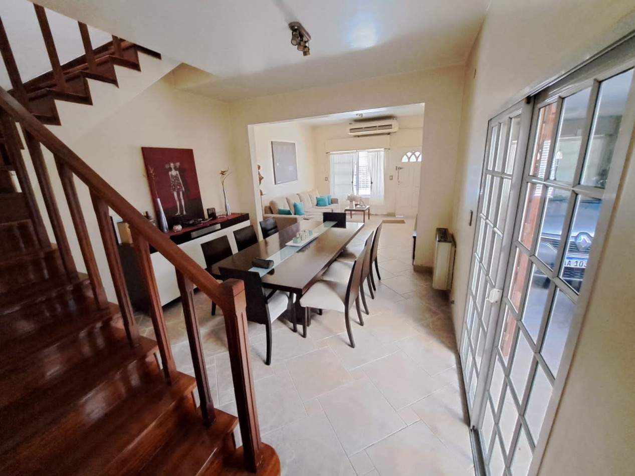 Tonelero 7400. Casa multifamiliar. 