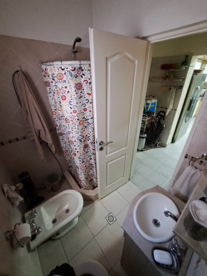 Tonelero 7400. Casa multifamiliar. 