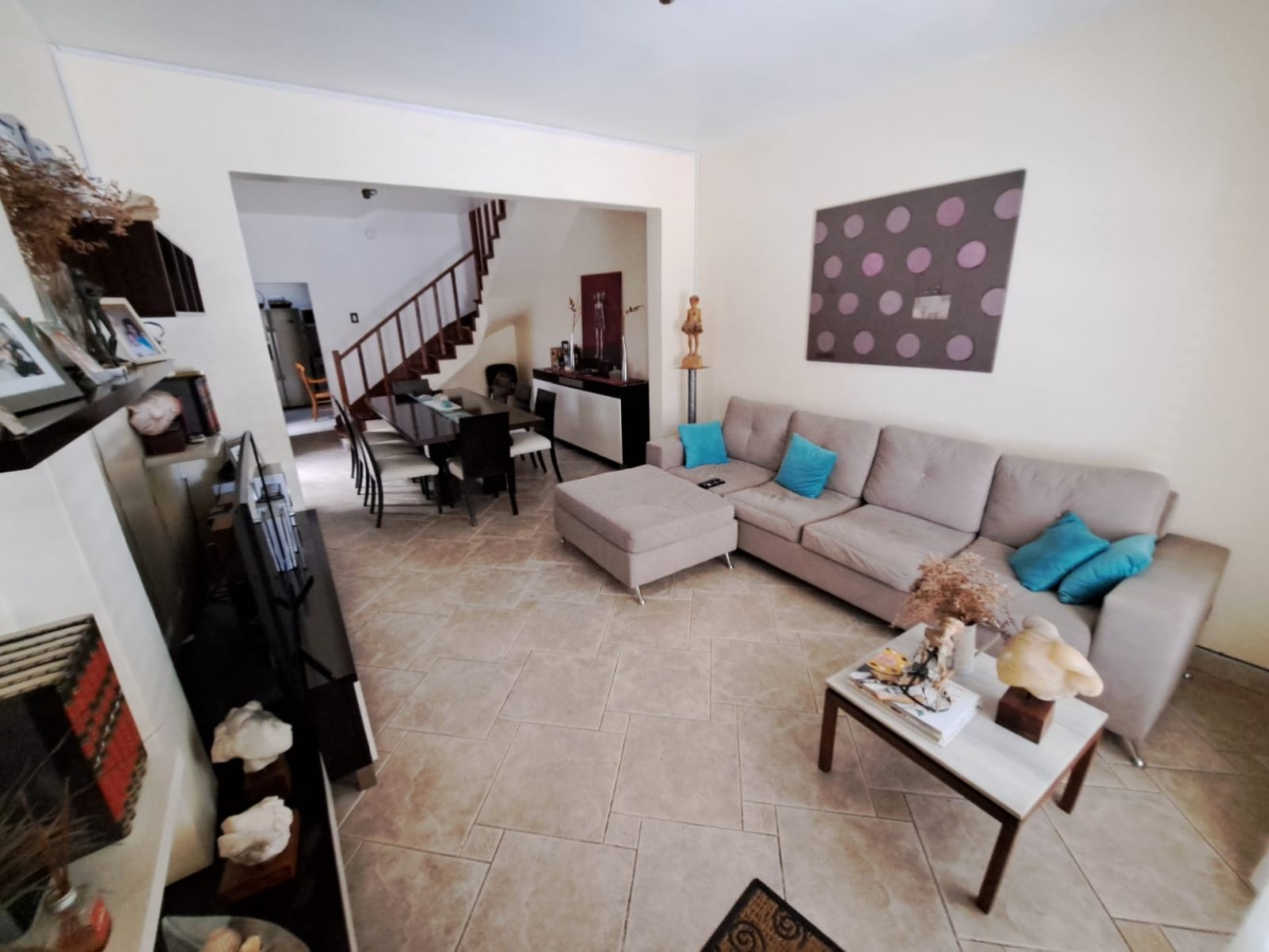 Tonelero 7400. Casa multifamiliar. 