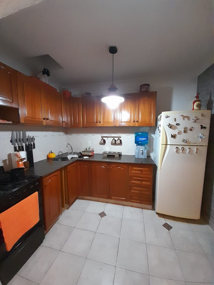 Acassuso 6600. PH 2 ambientes.