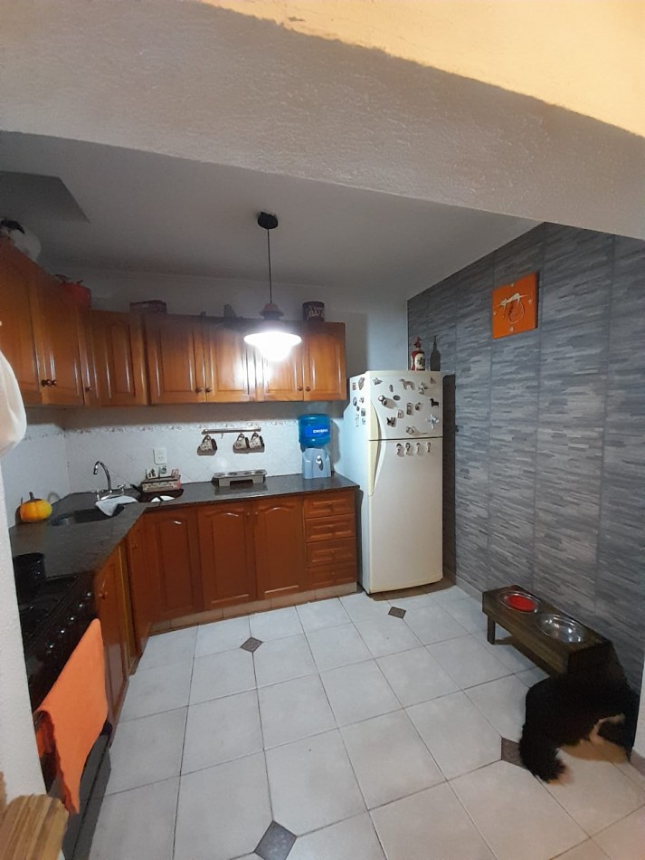 Acassuso 6600. PH 2 ambientes.