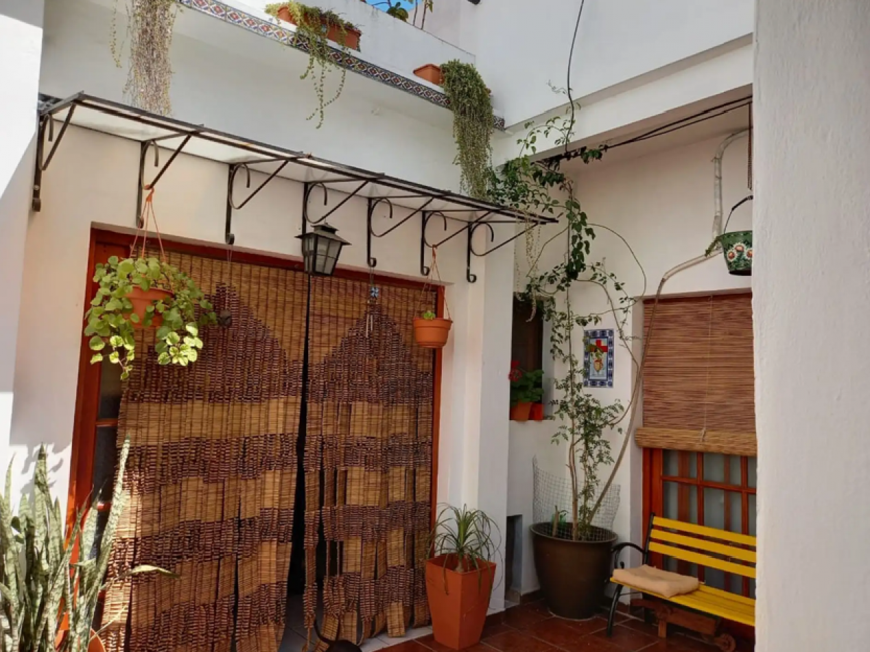 Acassuso 6600. PH 2 ambientes.