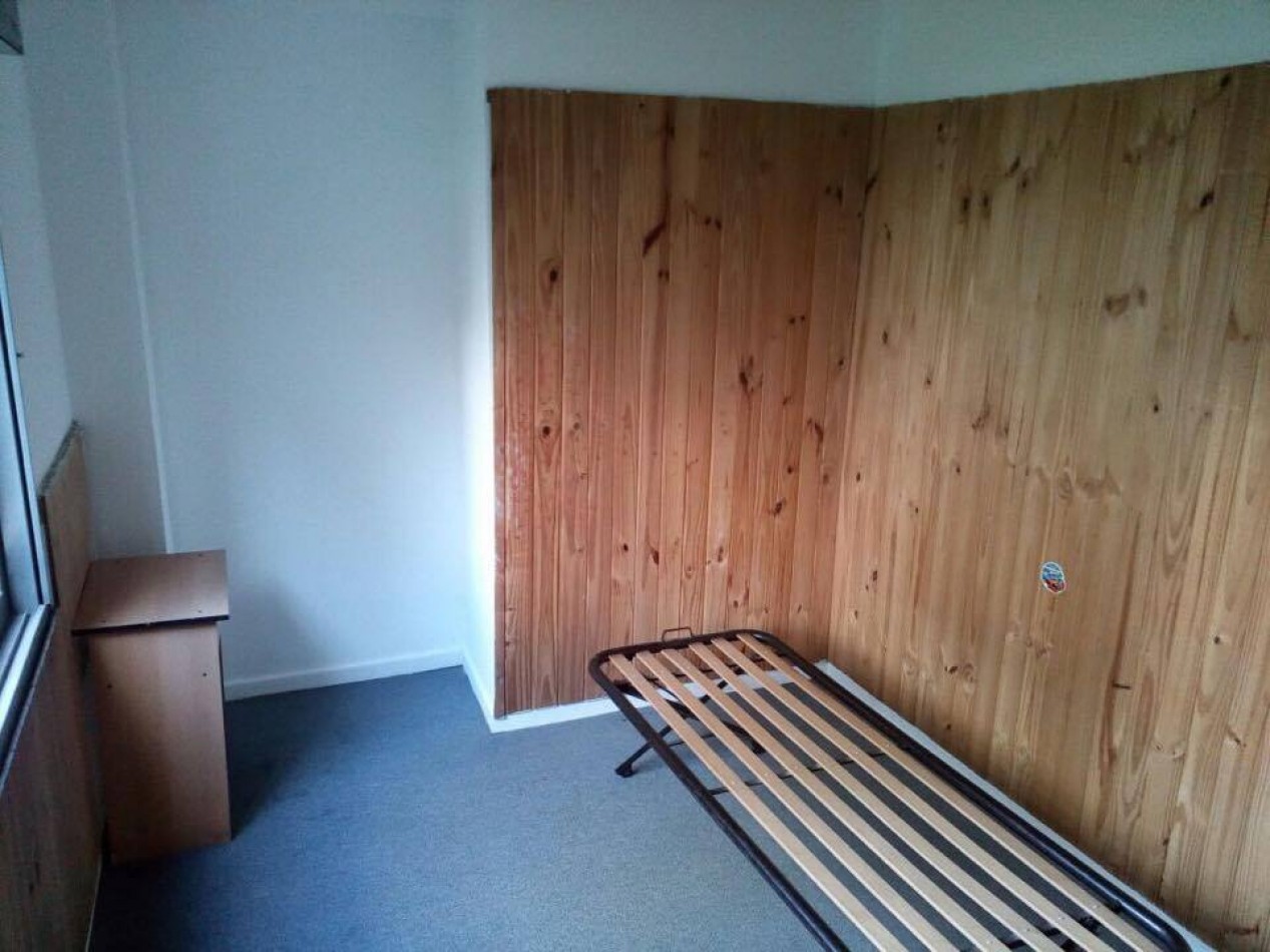 Escalada 4200. Departamento 3 ambientes planta baja con cochera.