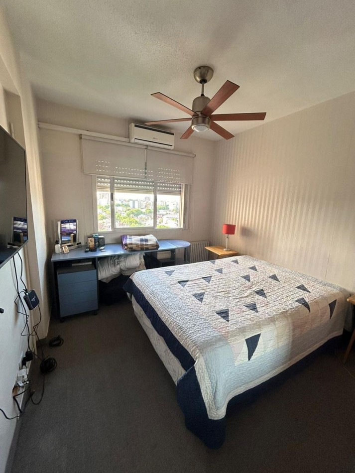 Manuel Artigas 5100. Departamento 2 ambientes con balcon.