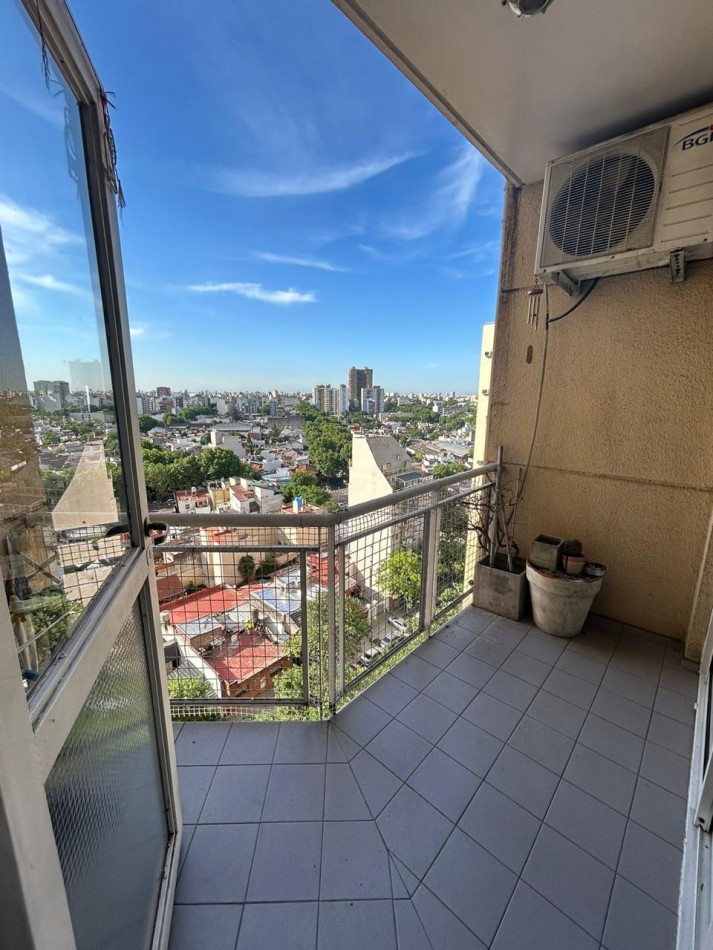 Manuel Artigas 5100. Departamento 2 ambientes con balcon.