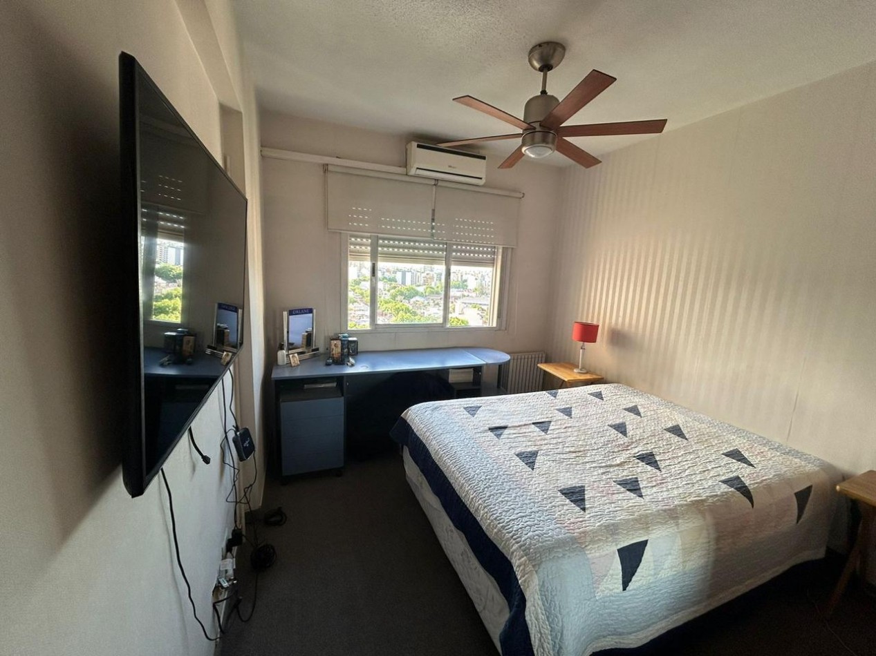 Manuel Artigas 5100. Departamento 2 ambientes con balcon.