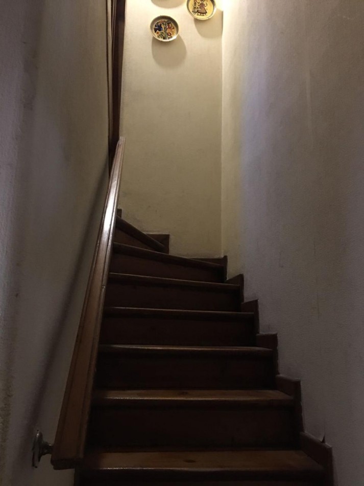 Jose Leon Suarez 500. Casa 5 ambientes, ex municipal.