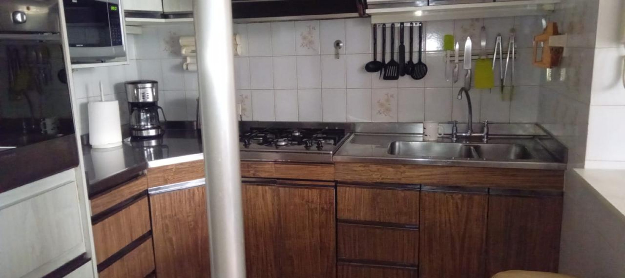 Cosquin 1300. Casa 4 ambientes.