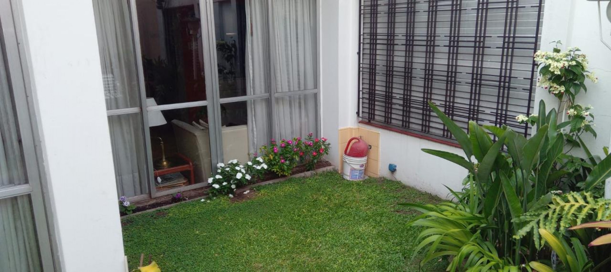 Cosquin 1300. Casa 4 ambientes.