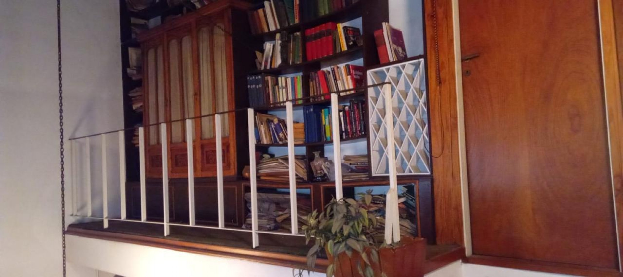 Cosquin 1300. Casa 4 ambientes.