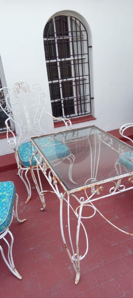 Cosquin 1300. Casa 4 ambientes.