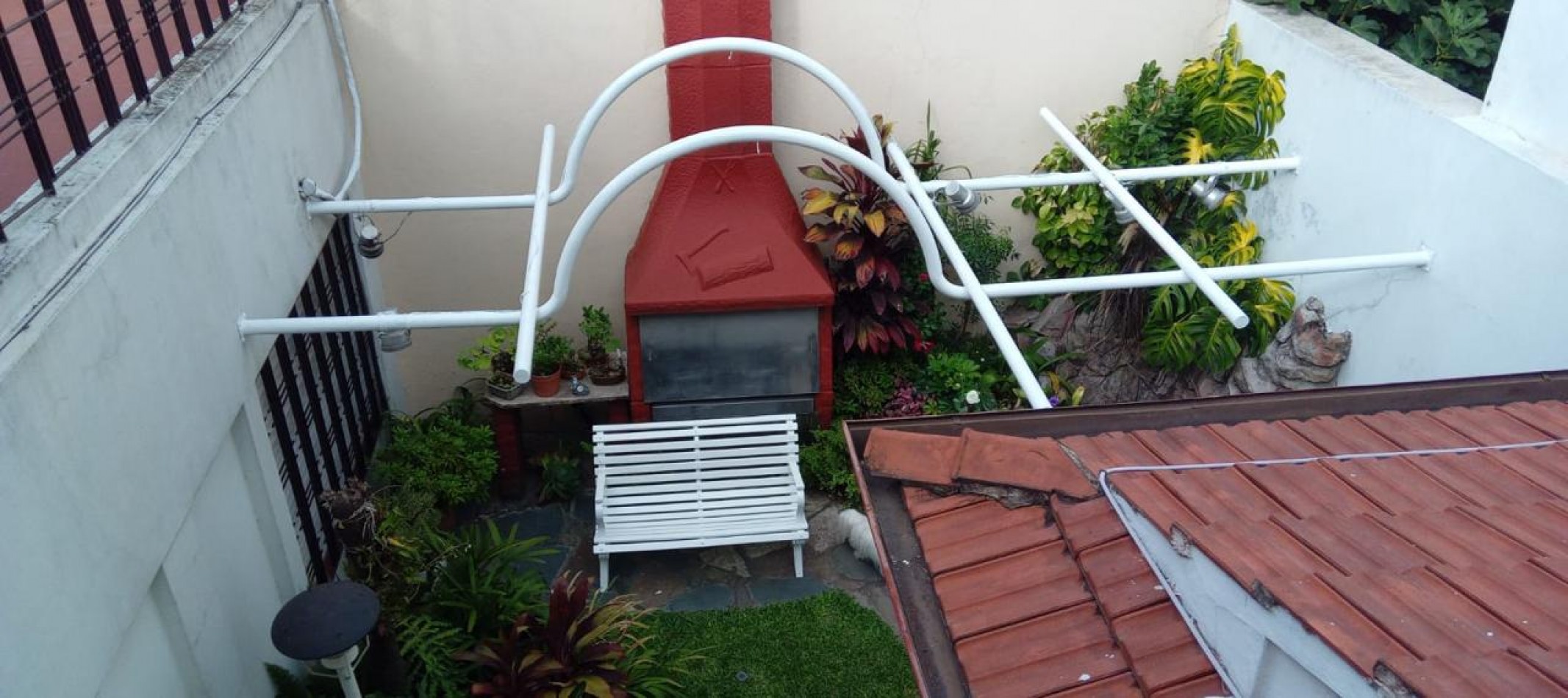 Cosquin 1300. Casa 4 ambientes.