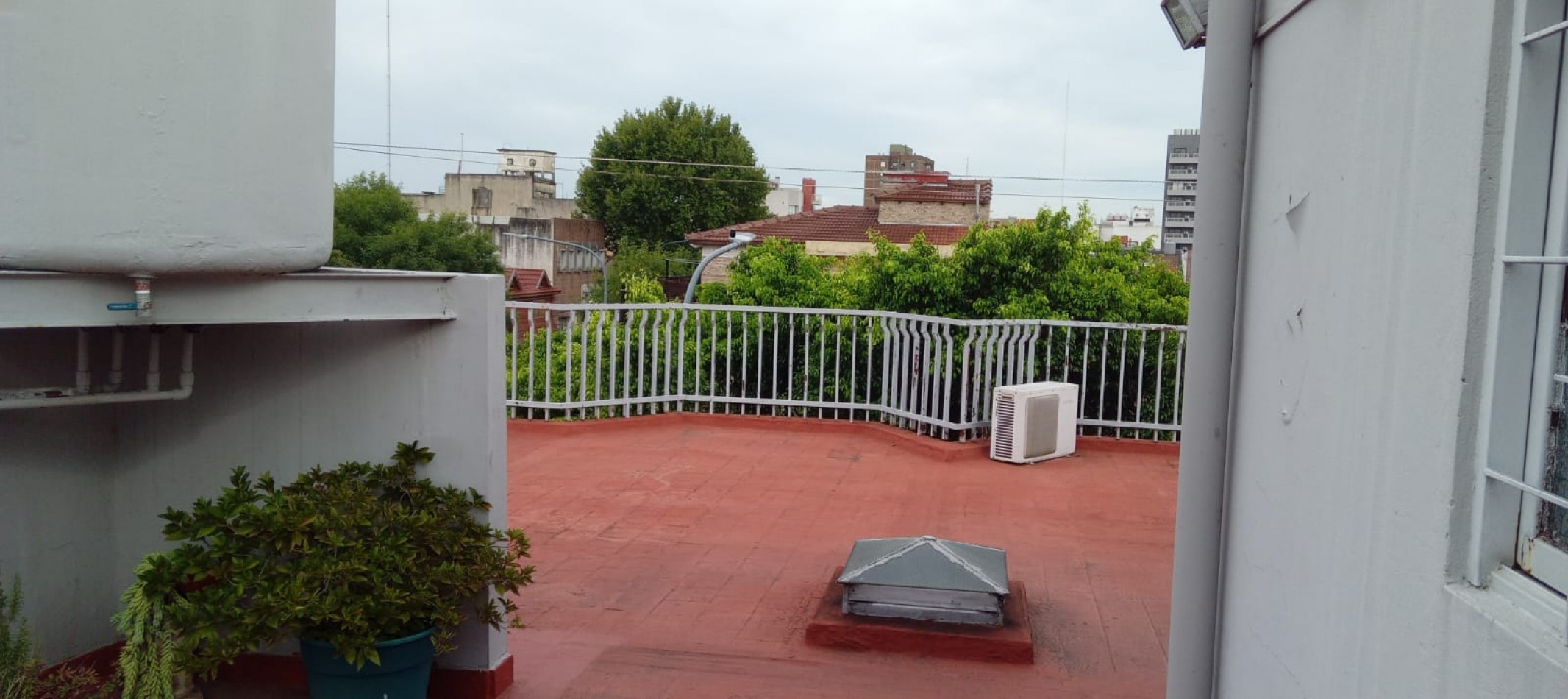 Timoteo Gordillo 1600. Casa para 2 familias.