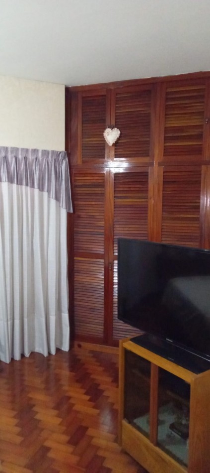 Timoteo Gordillo 1600. Casa para 2 familias.