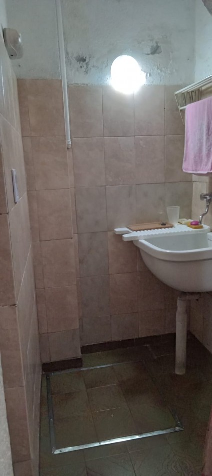 Timoteo Gordillo 1600. Casa para 2 familias.