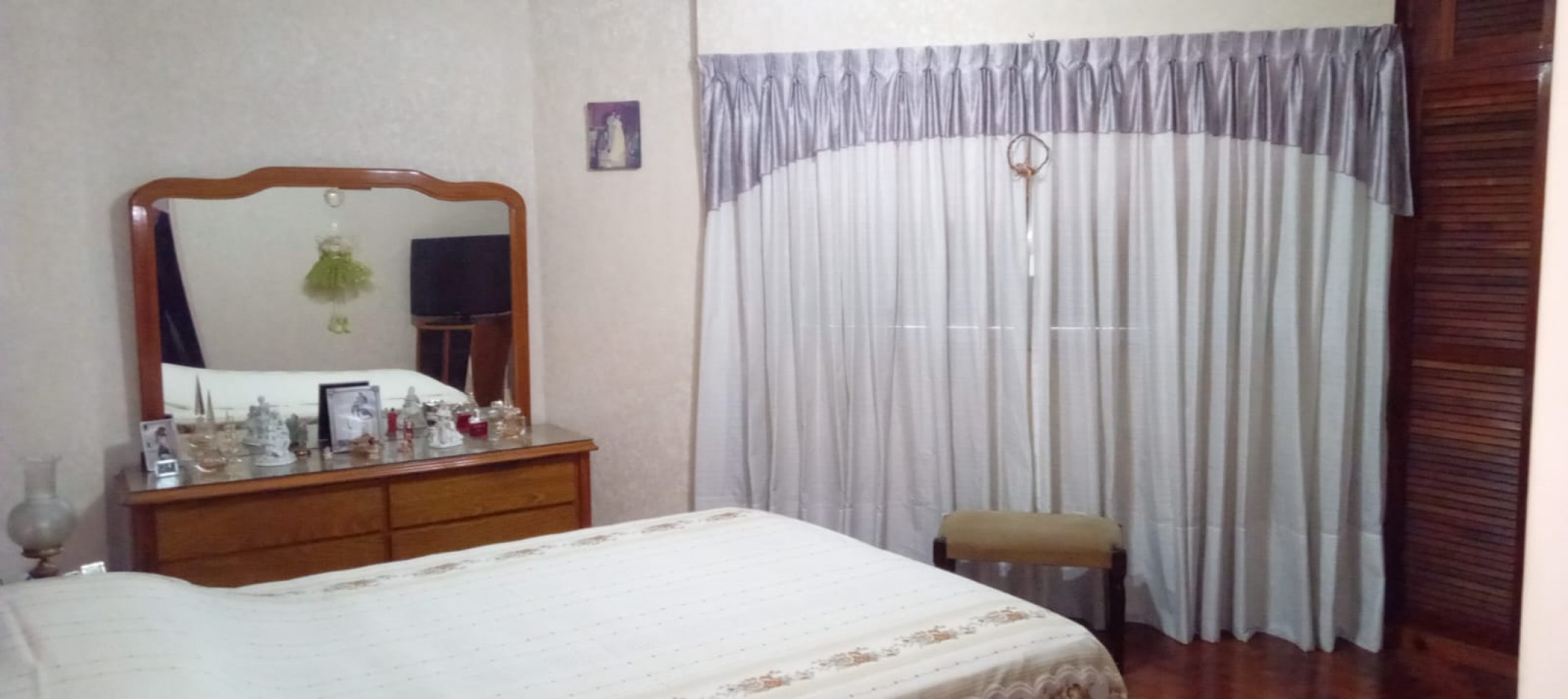 Timoteo Gordillo 1600. Casa para 2 familias.