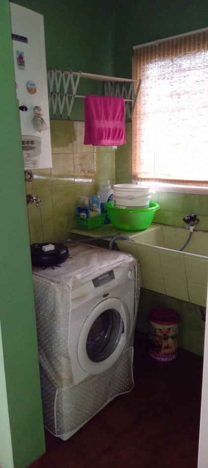 Timoteo Gordillo 1600. Casa para 2 familias.