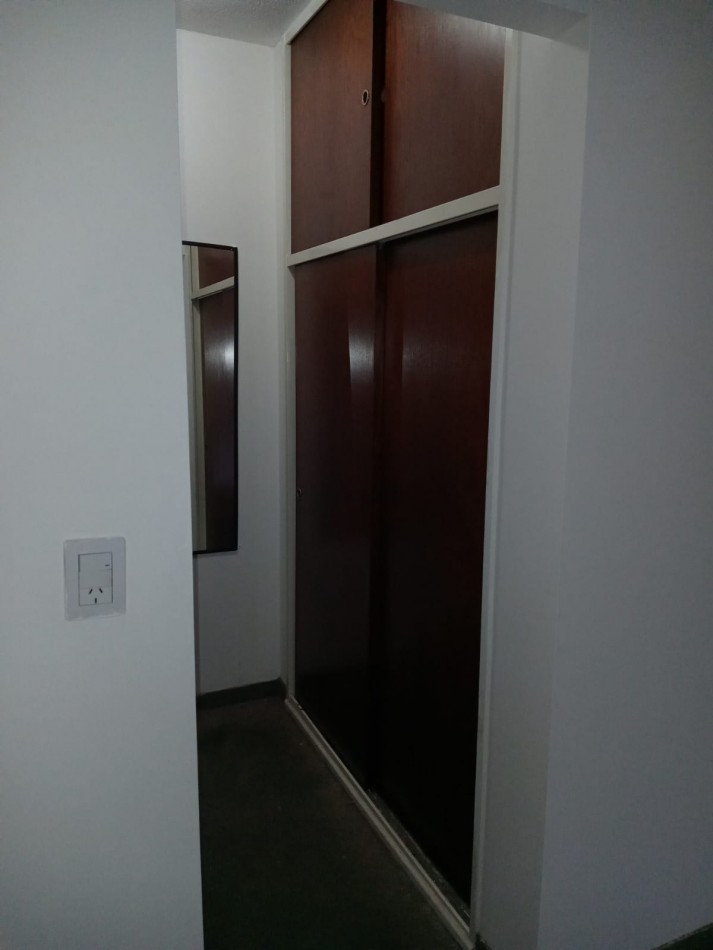 Manuel Artigas 5100. Departamento 3 ambientes al frente.