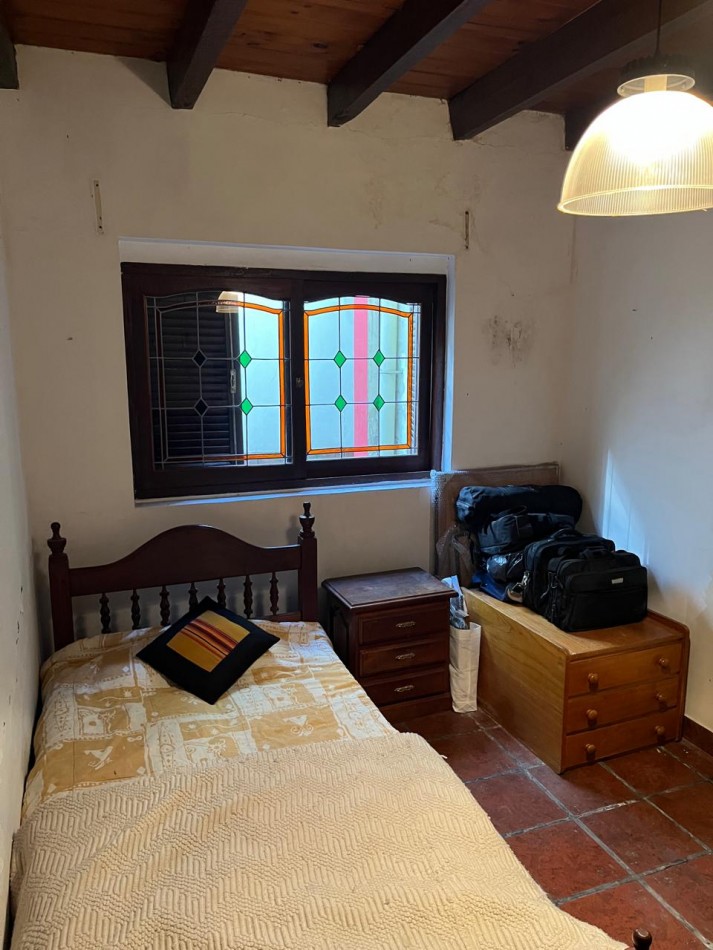 Larrañaga 700. PH 3 ambientes al frente con garage.