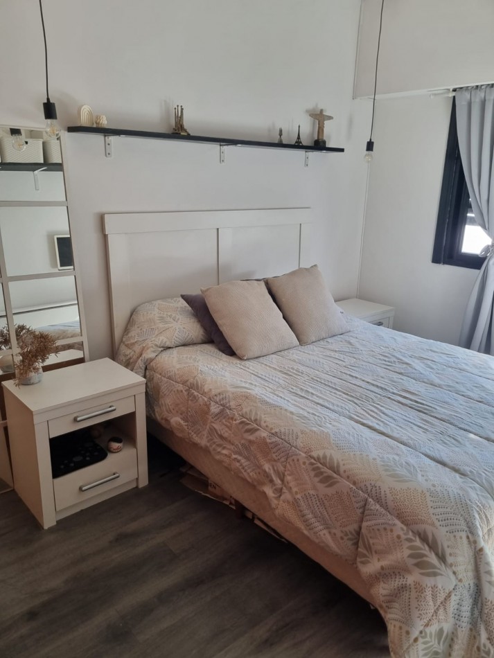 Carhue 1300. PH 3 ambientes.