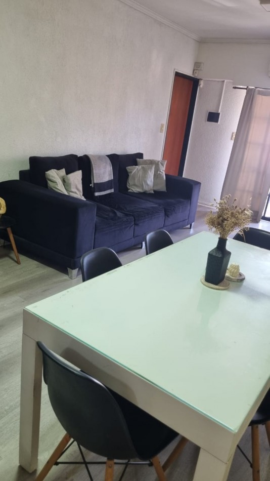 Carhue 1300. PH 3 ambientes.