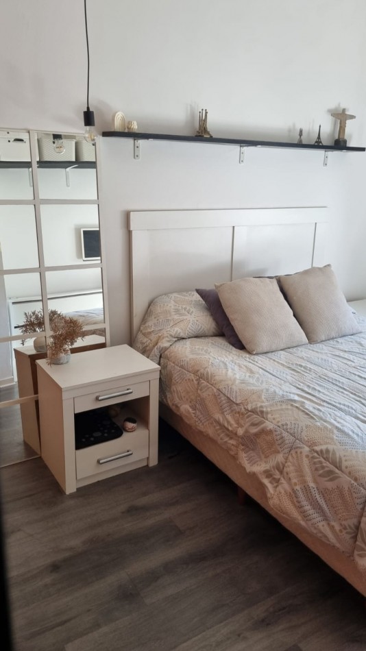 Carhue 1300. PH 3 ambientes.