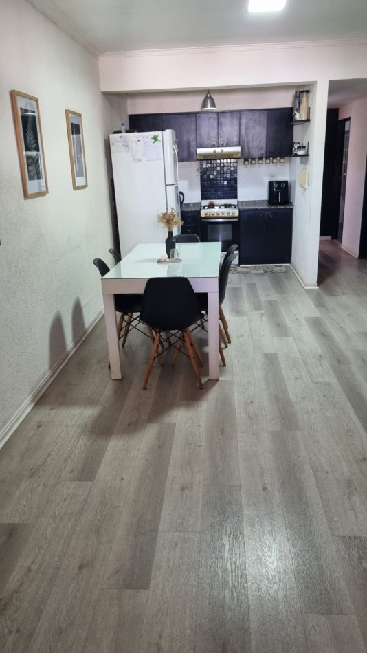 Carhue 1300. PH 3 ambientes.