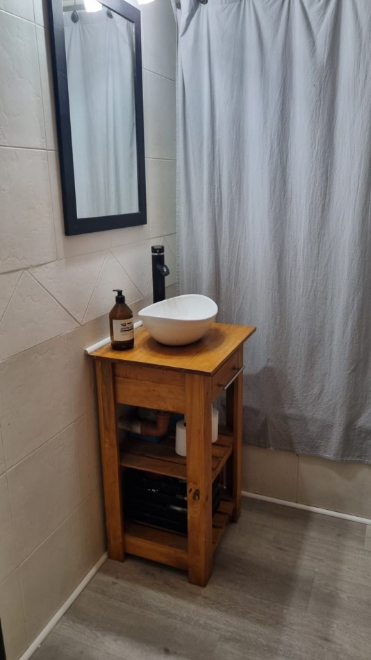 Carhue 1300. PH 3 ambientes.