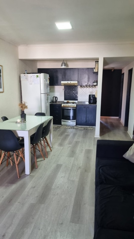 Carhue 1300. PH 3 ambientes.