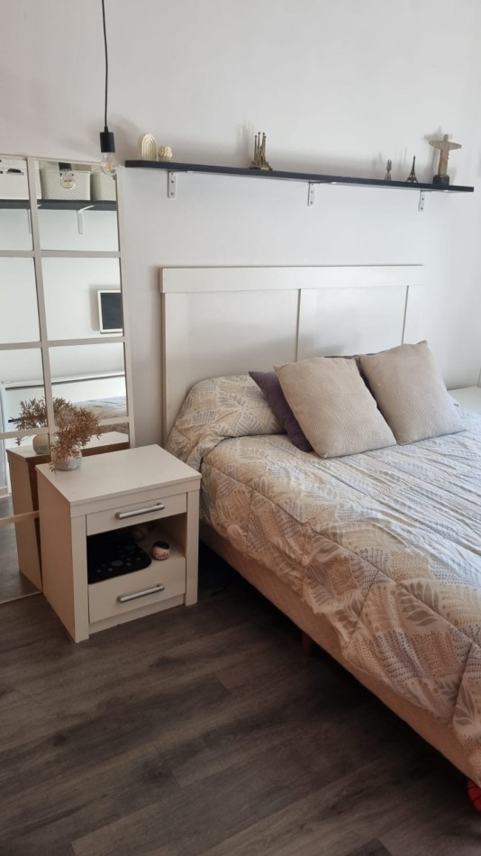 Carhue 1300. PH 3 ambientes.