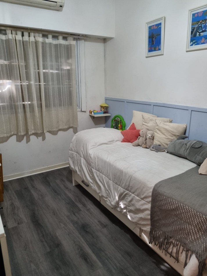 Carhue 1300. PH 3 ambientes.