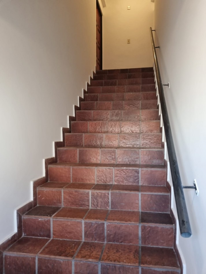 Carhue 1300. PH 3 ambientes.